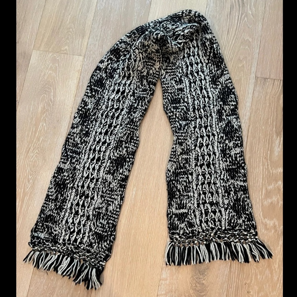 Madewell Knit Black & White Scarf